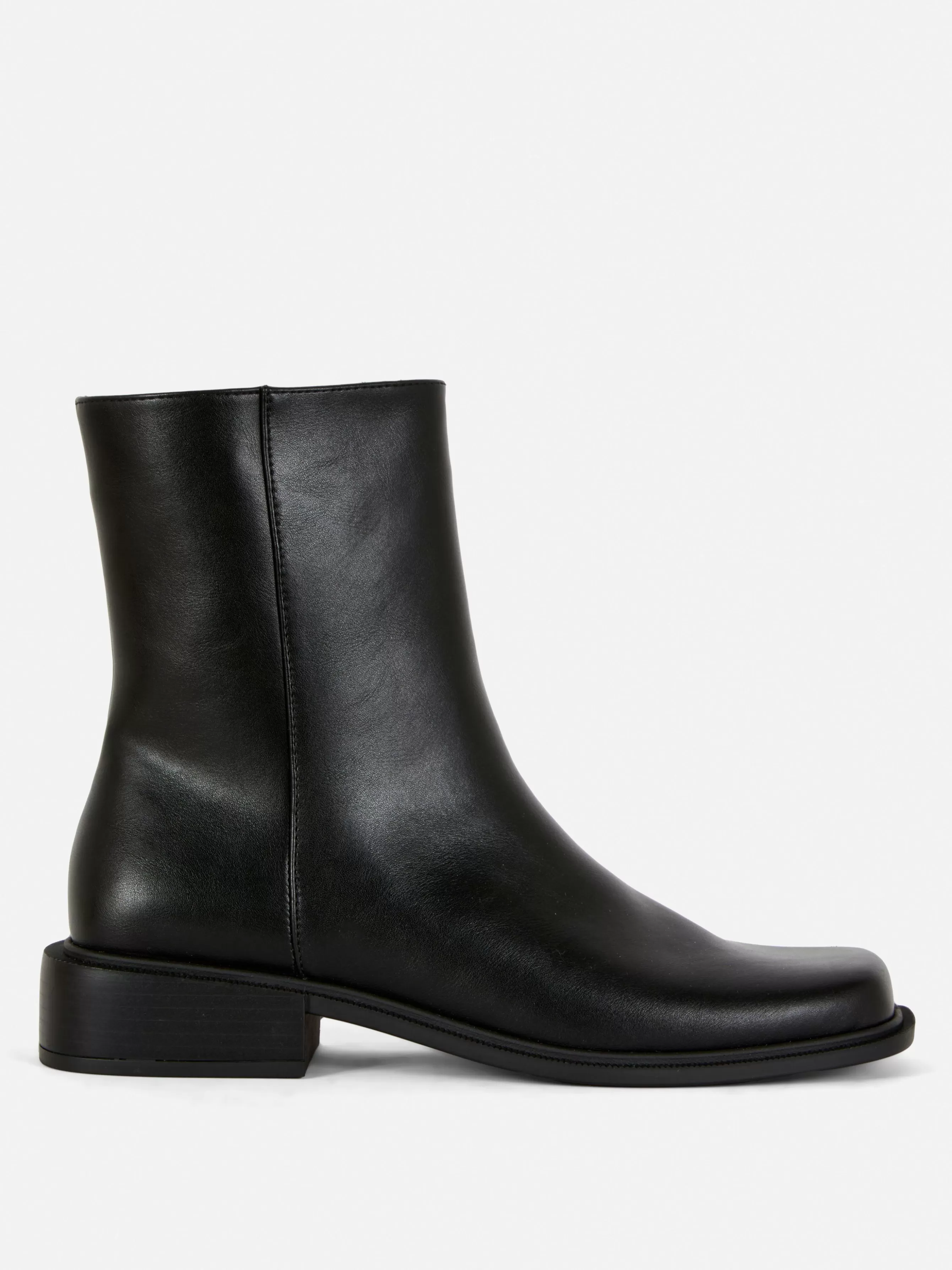 Shop Primark Bottines à Bout Carré Noir