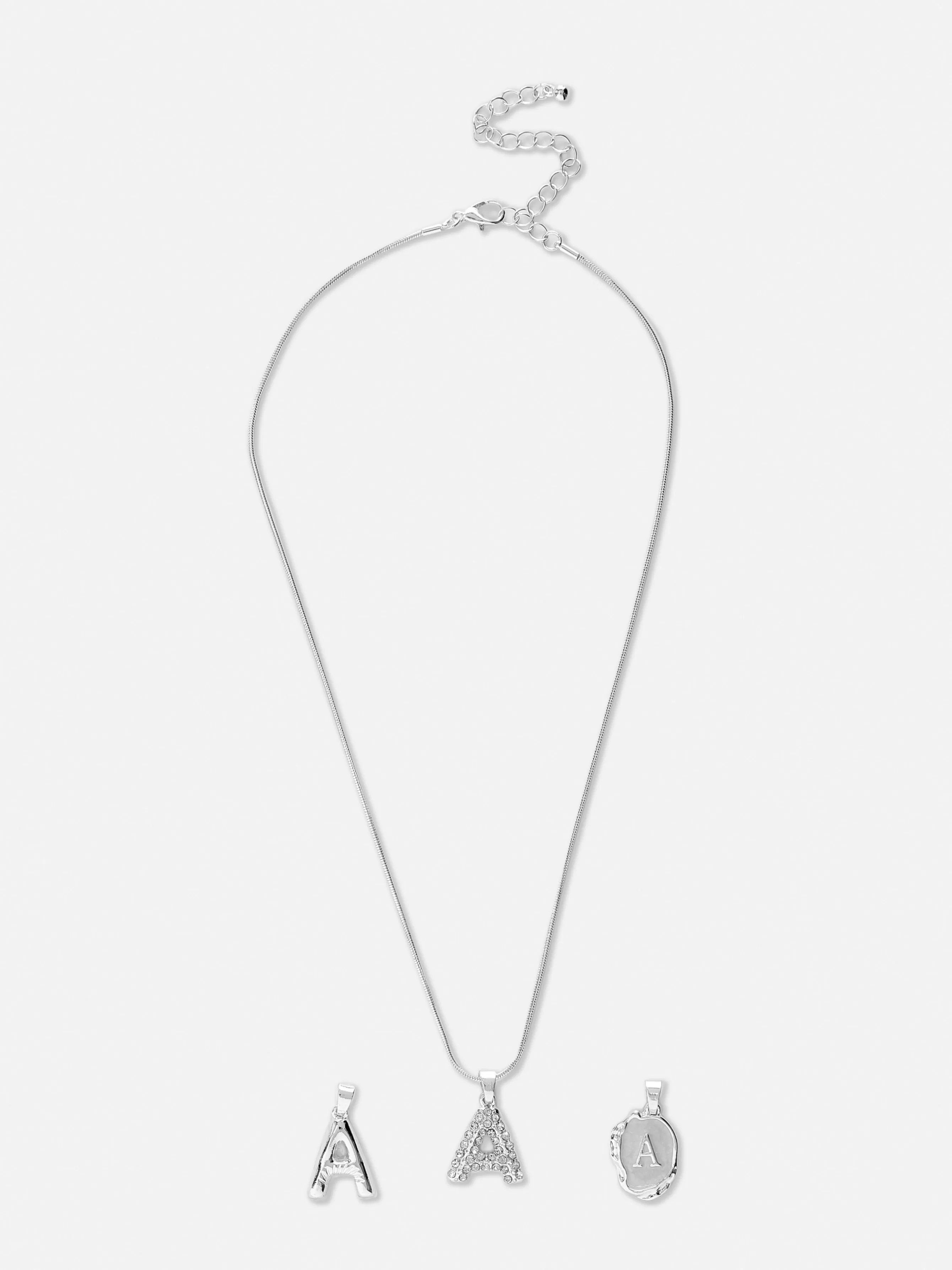 Best Sale Primark Collier Initiales à Pendentifs Multiples Blanc