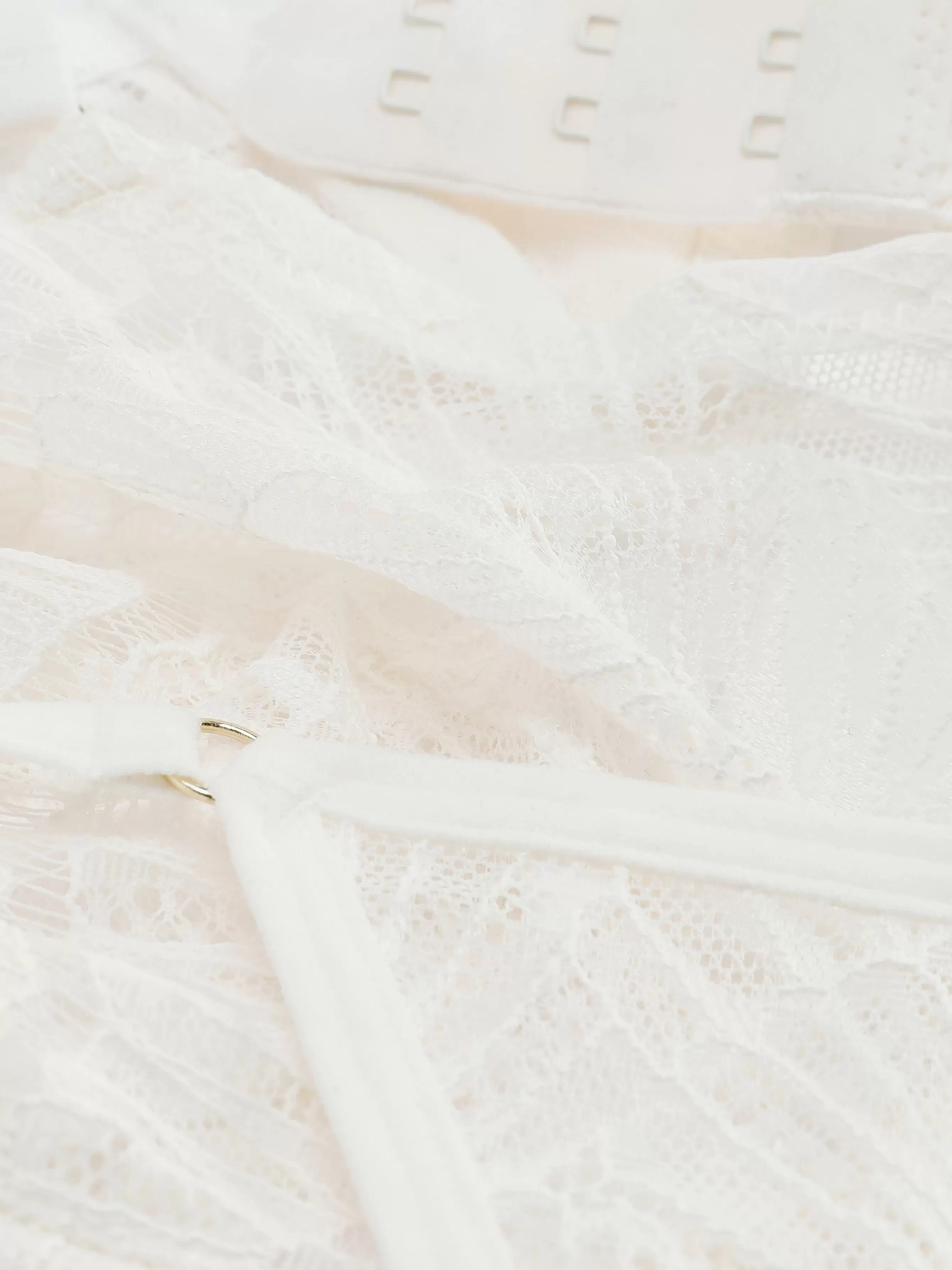 Cheap Primark Ensemble Soutien-gorge Non Rembourré Et String En Dentelle Blanc