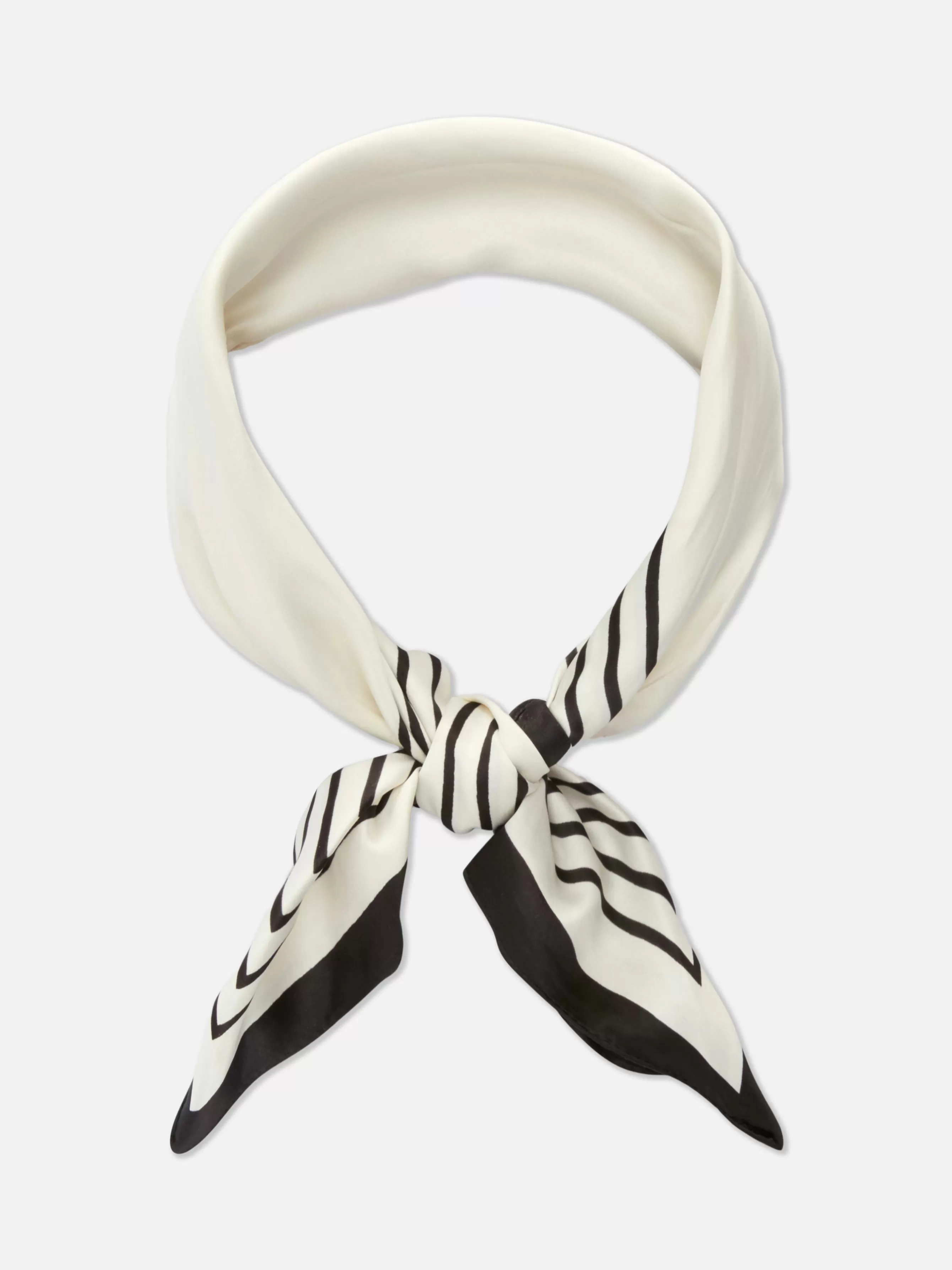 Shop Primark Foulard à Imprimé Cœur Noir/Blanc