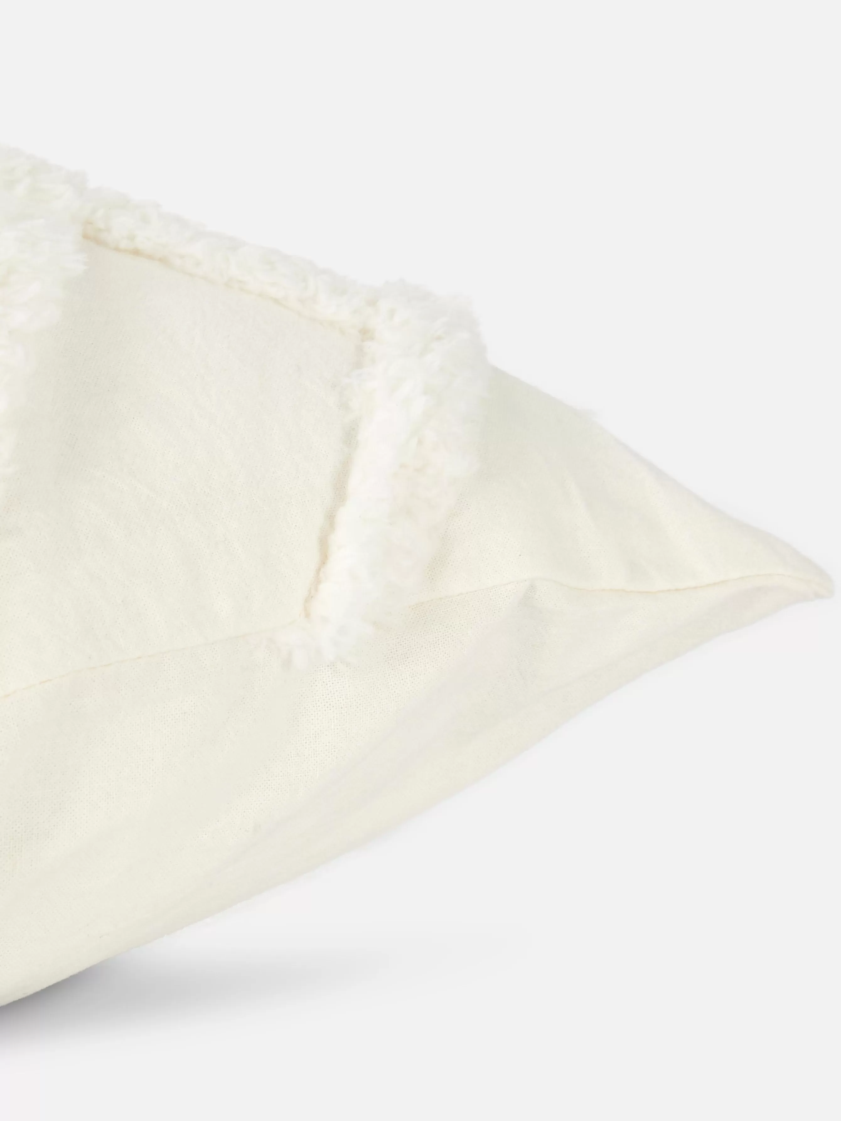 Sale Primark Housse De Coussin Touffetée Crème