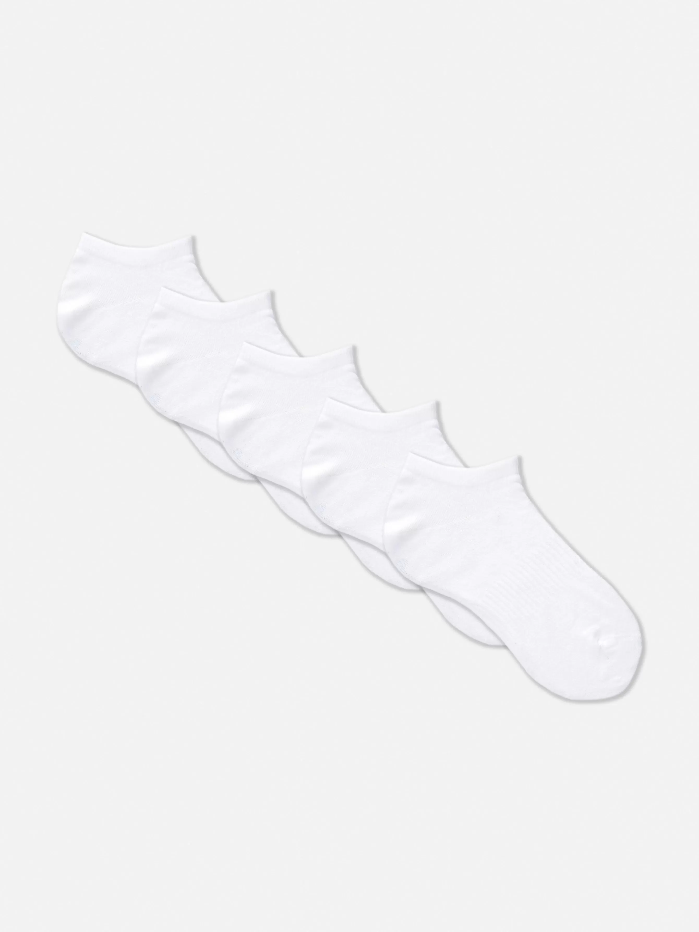 Shop Primark Lot De 5 Paires De Chaussettes De Sport Essential Blanc
