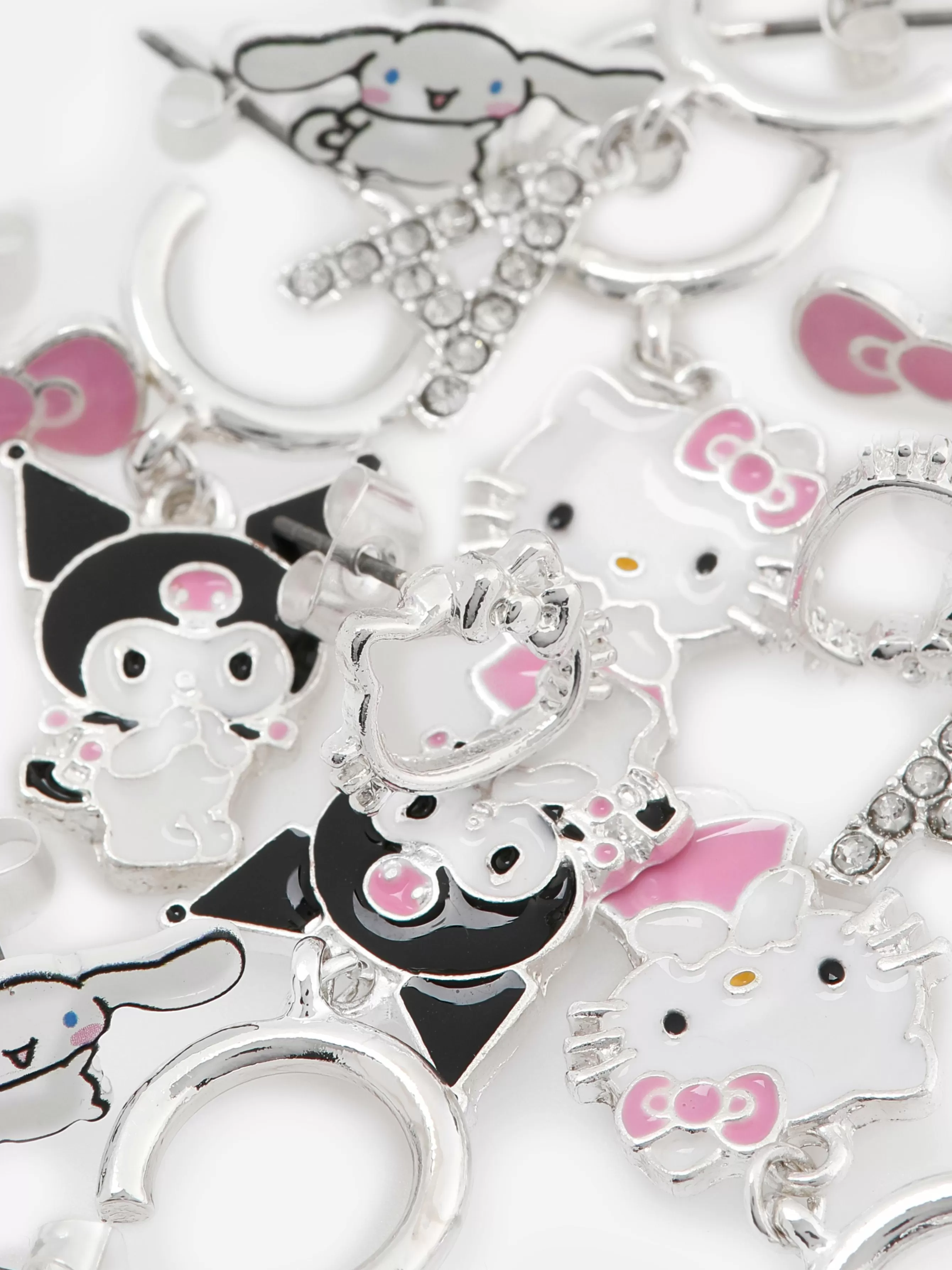 Shop Primark Lot De 6 Paires De Boucles D'oreilles Hello Kitty Rose