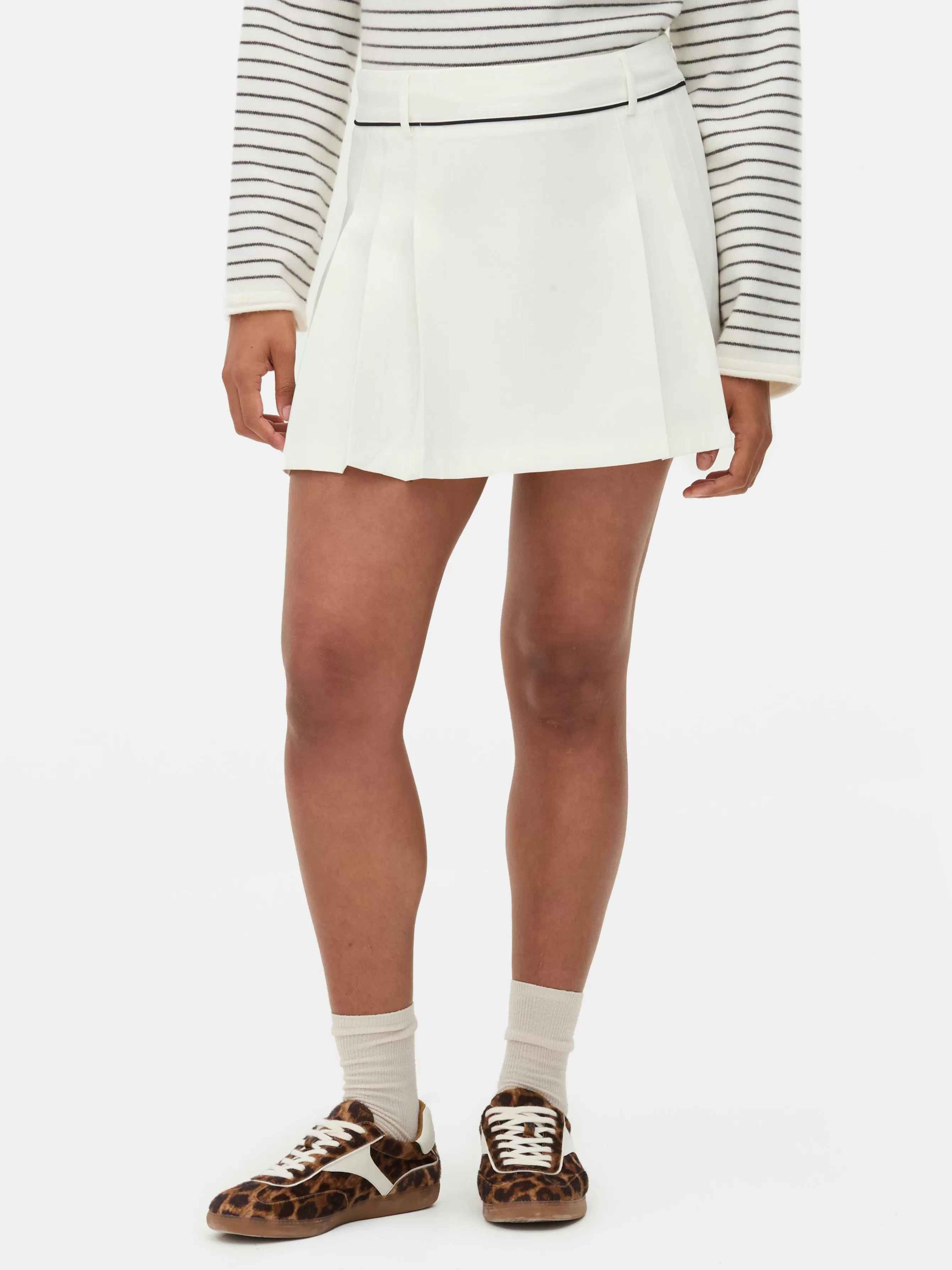 Shop Primark Mini-jupe De Tennis Plissée Blanc