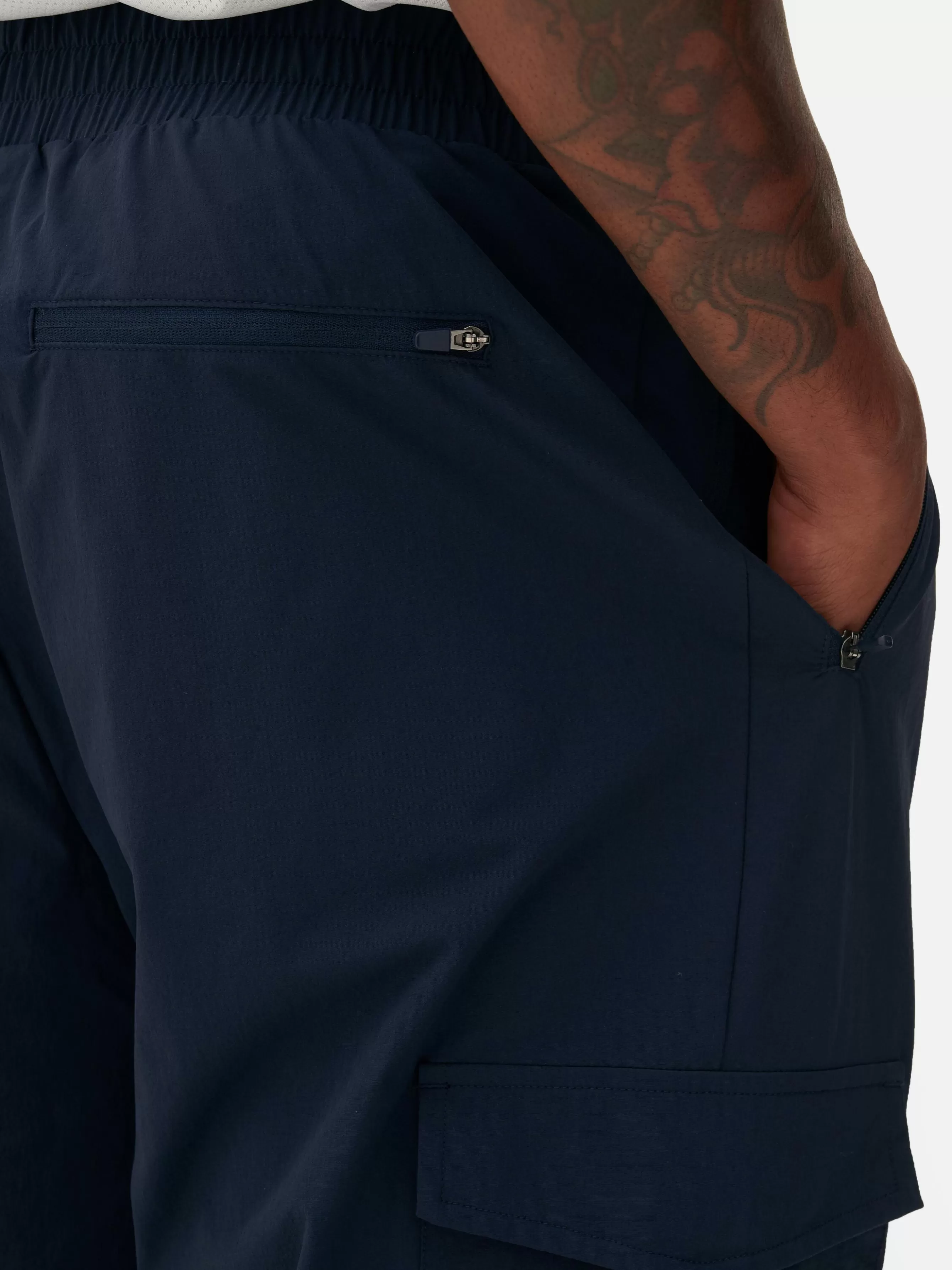 Fashion Primark Pantalon Cargo Resserré Aux Chevilles Avec Bloque-cordon Bleu marine