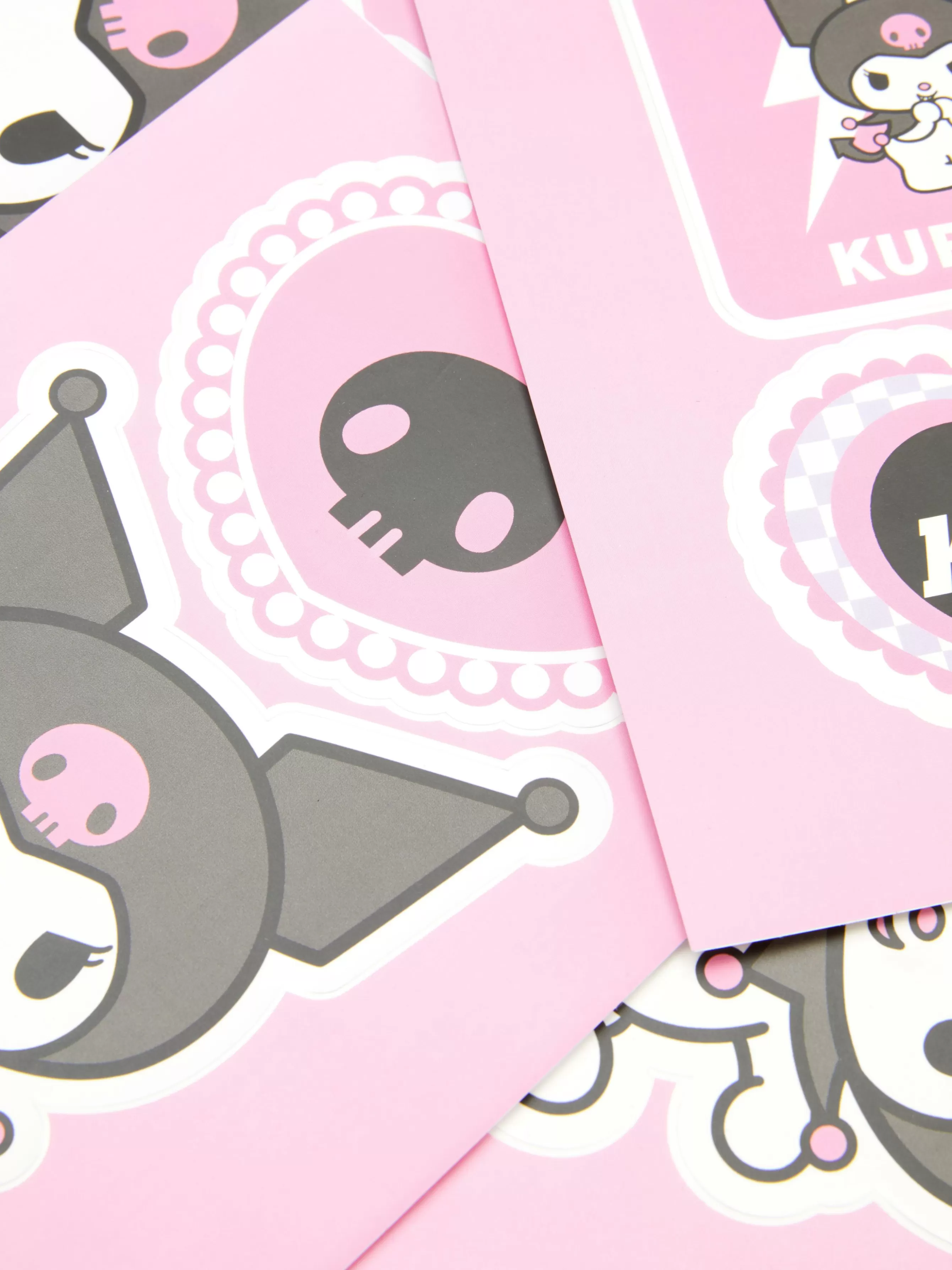 Hot Primark Pochette De 6 Autocollants à Bagages Hello Kitty Kuromi Lilas