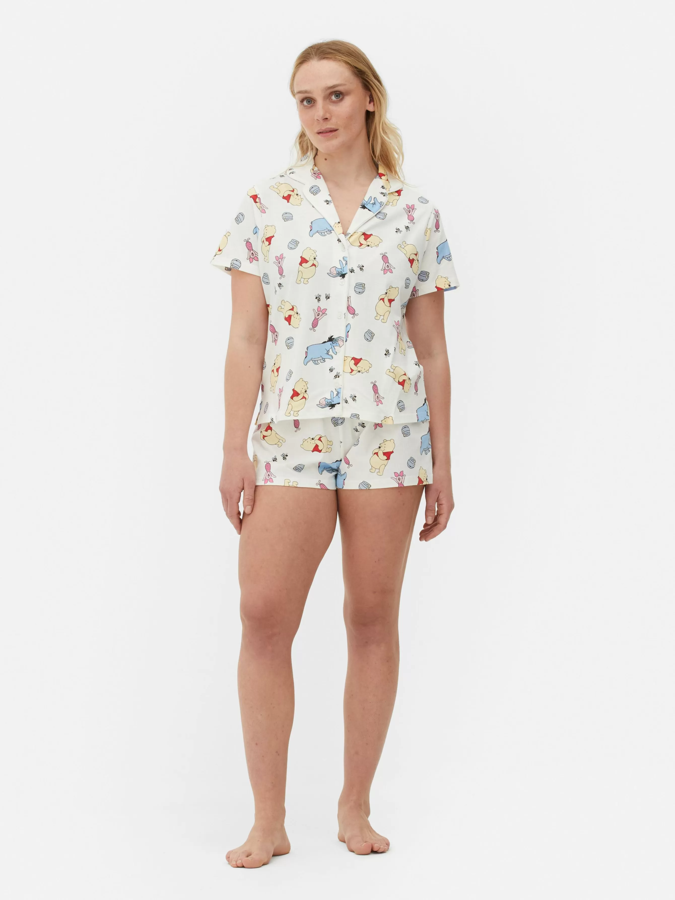 Shop Primark Pyjama Chemise Et Short Disney Winnie L'ourson Ivoire