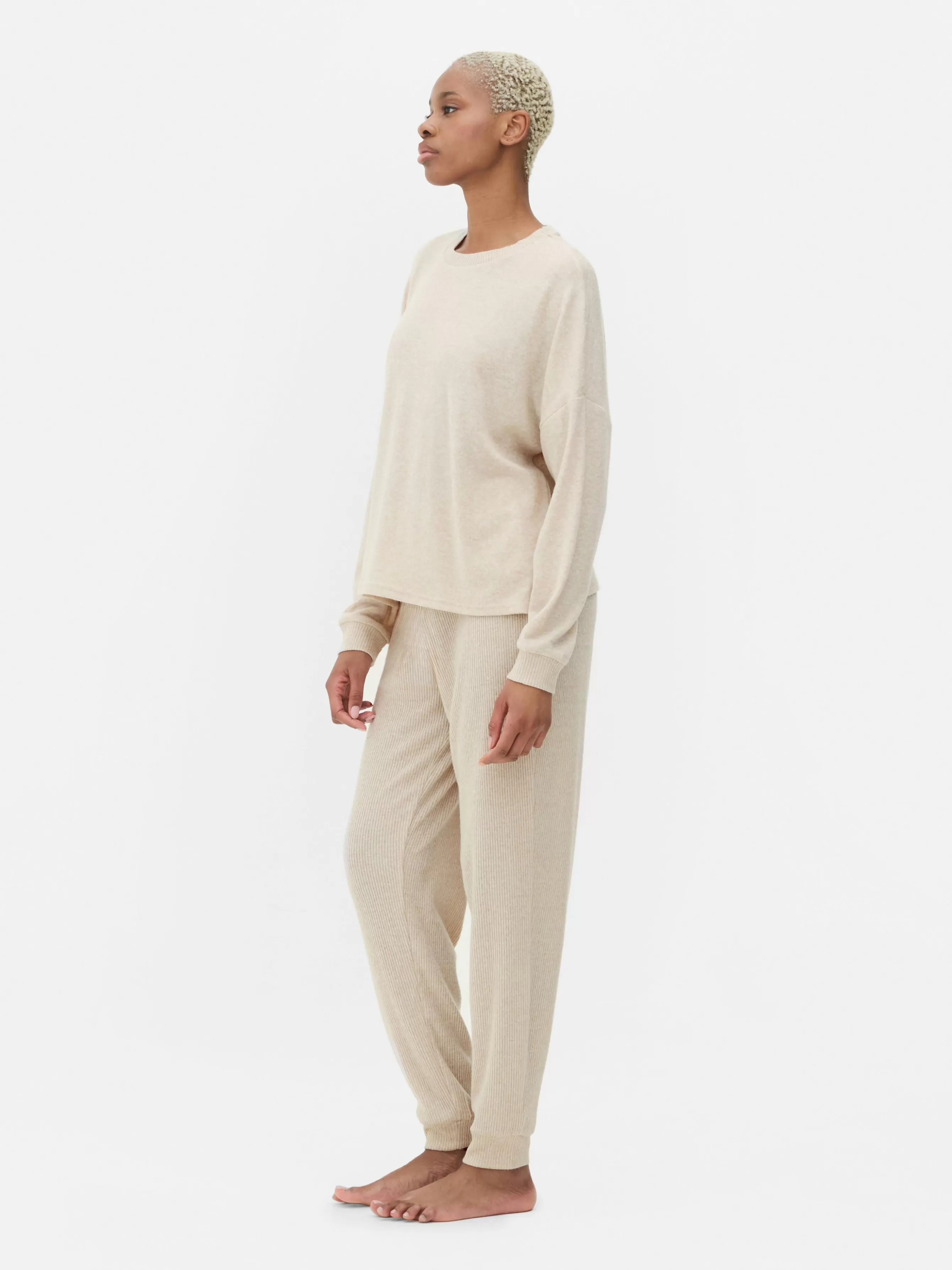 Shop Primark Pyjama Long Ultra-doux Écru