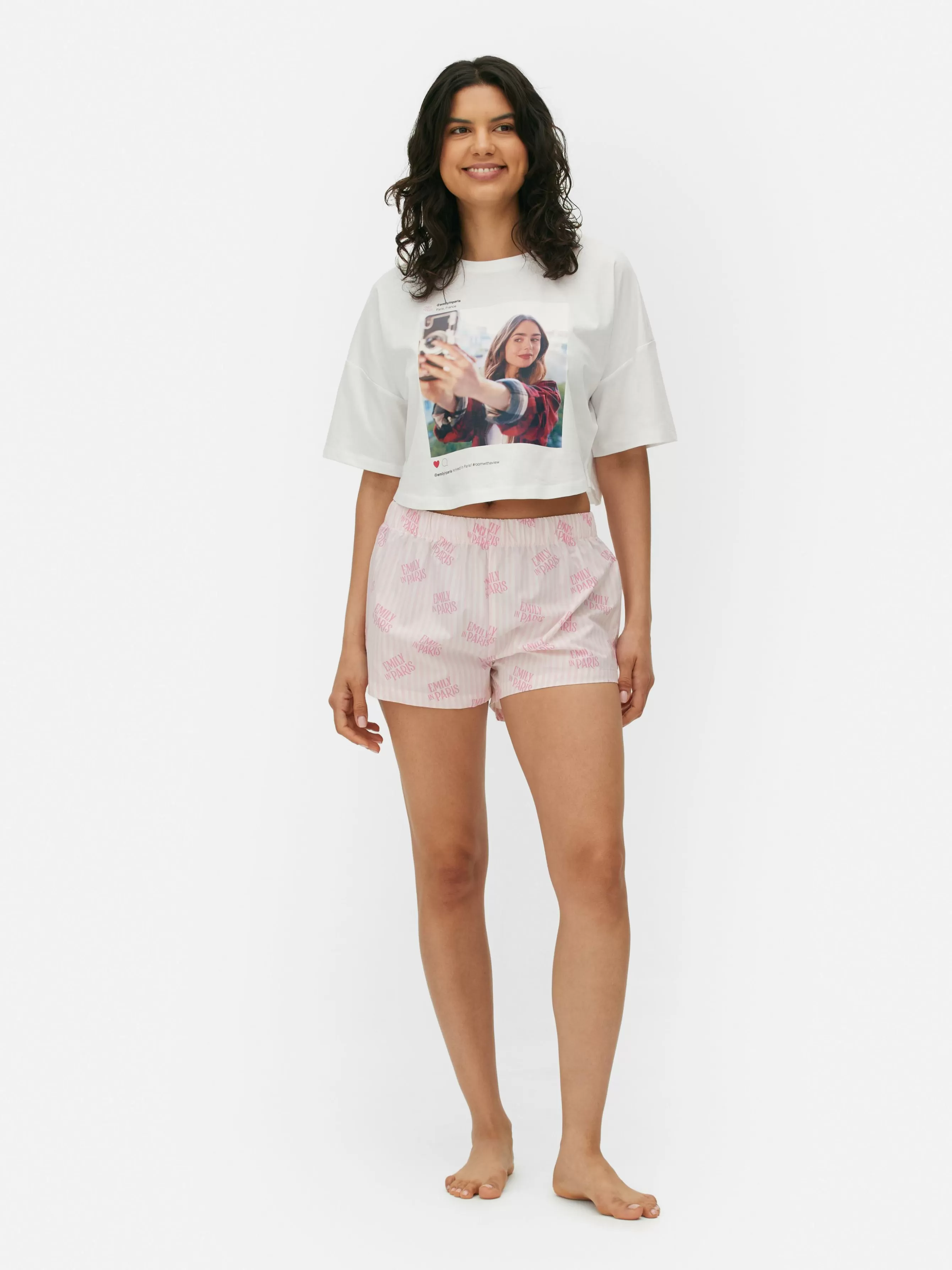 Sale Primark Pyjama T-shirt Court Et Shorty Emily In Paris Blanc