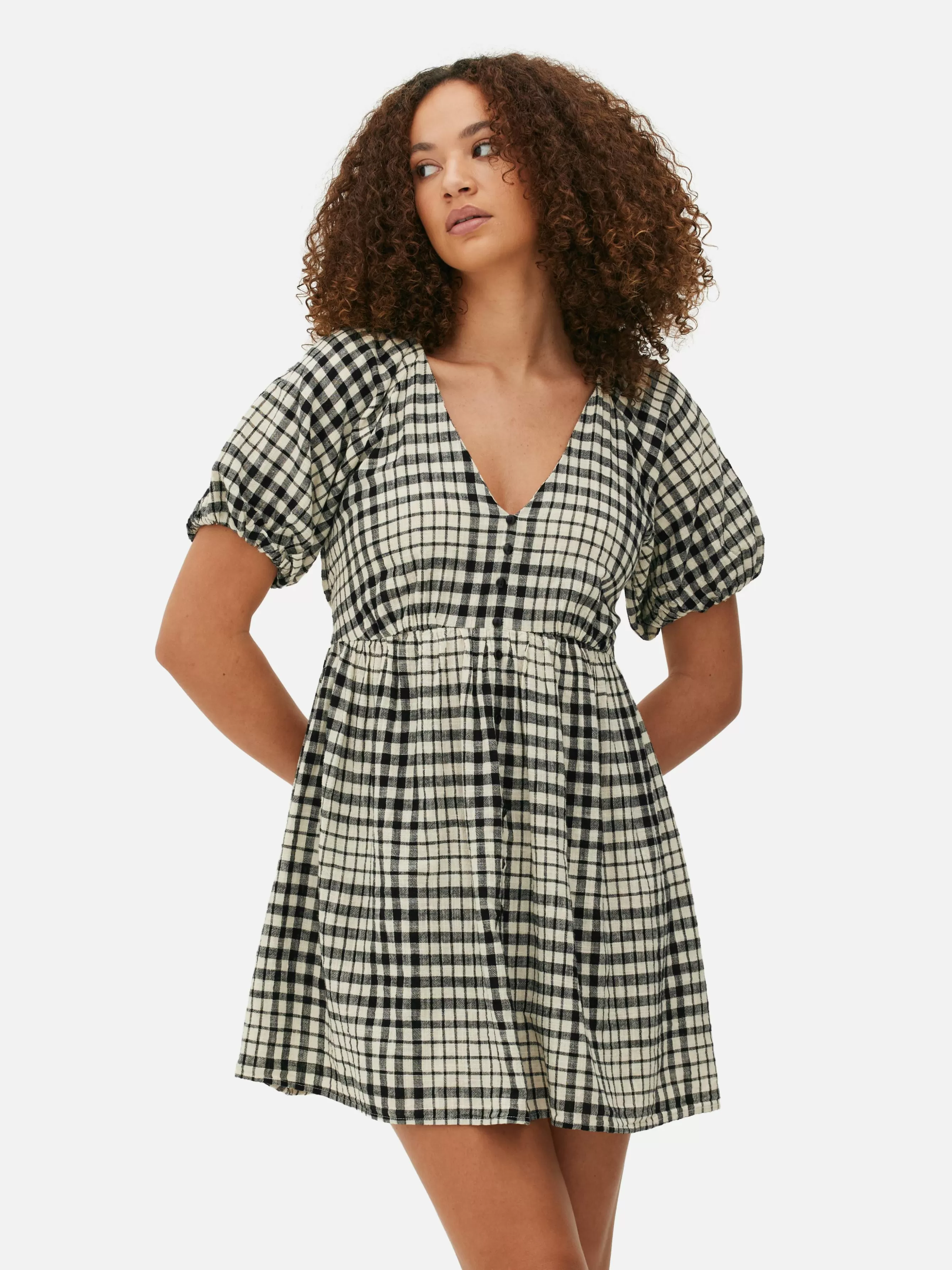 Flash Sale Primark Robe à Smocks, Manches Bouffantes Et Col En V Noir/Blanc