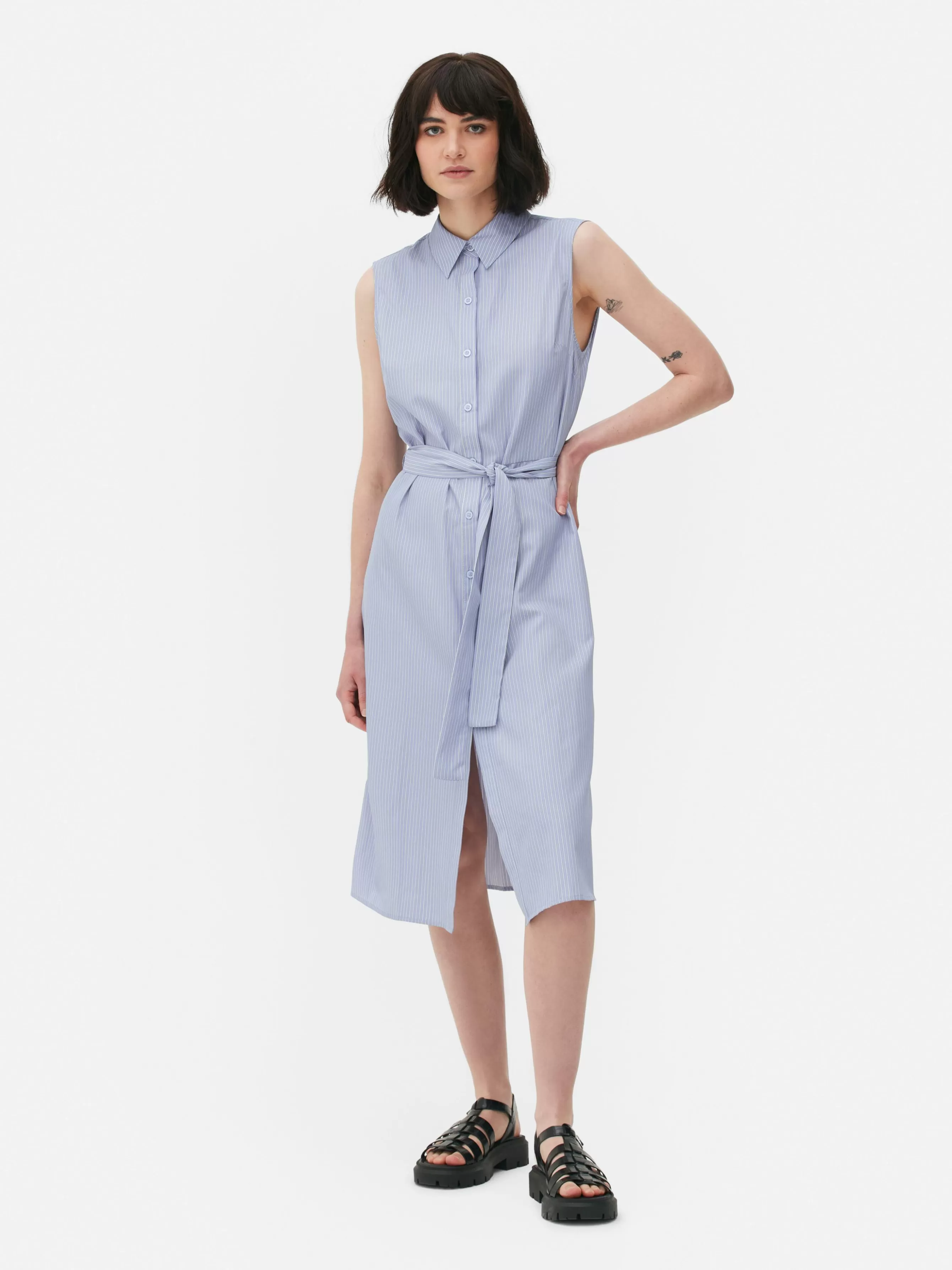 Shop Primark Robe-chemise Mi-longue Sans Manches Bleu