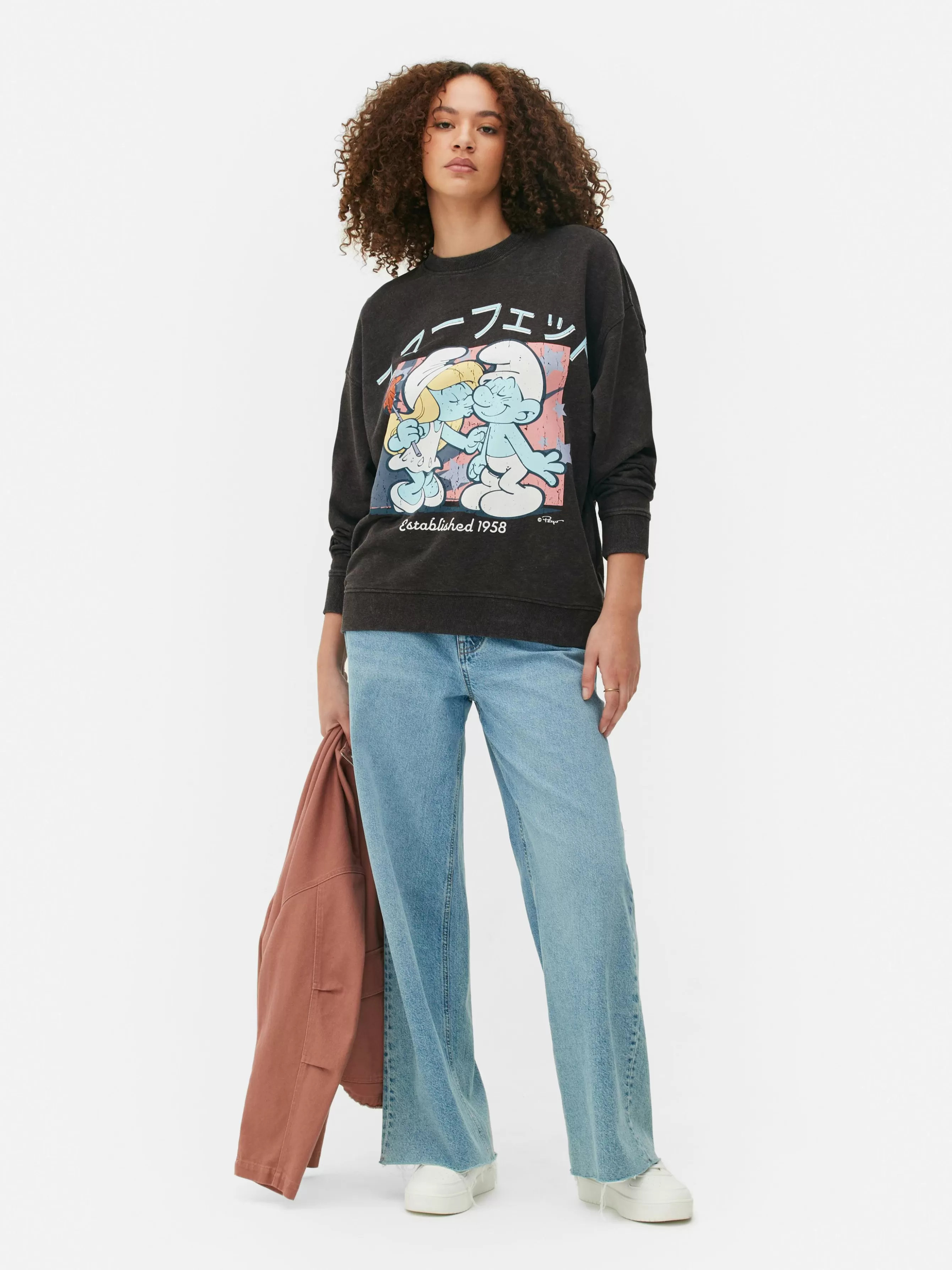 Shop Primark Sweat-shirt Oversize Graphique Les Schtroumpfs Anthracite