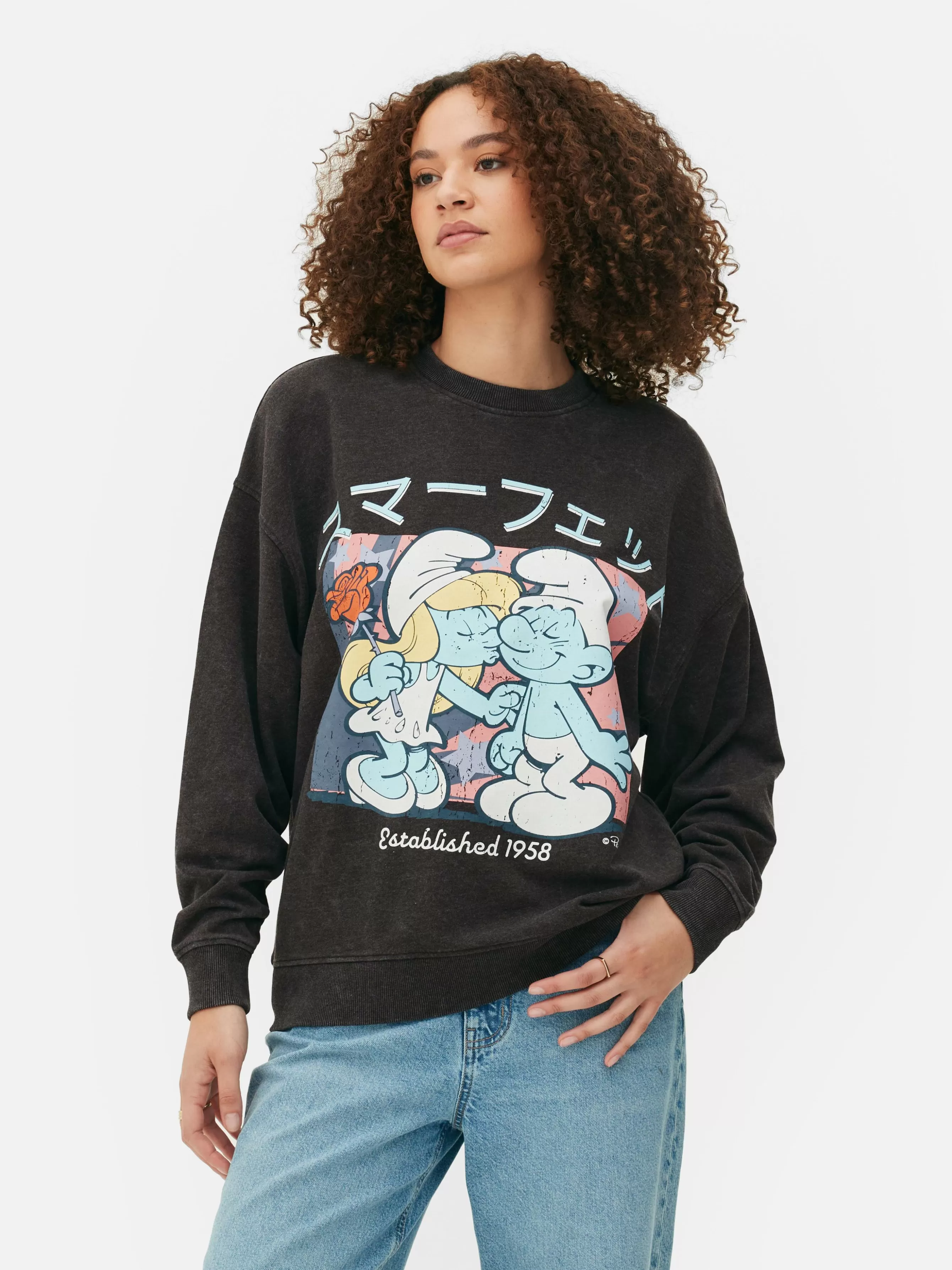 Shop Primark Sweat-shirt Oversize Graphique Les Schtroumpfs Anthracite