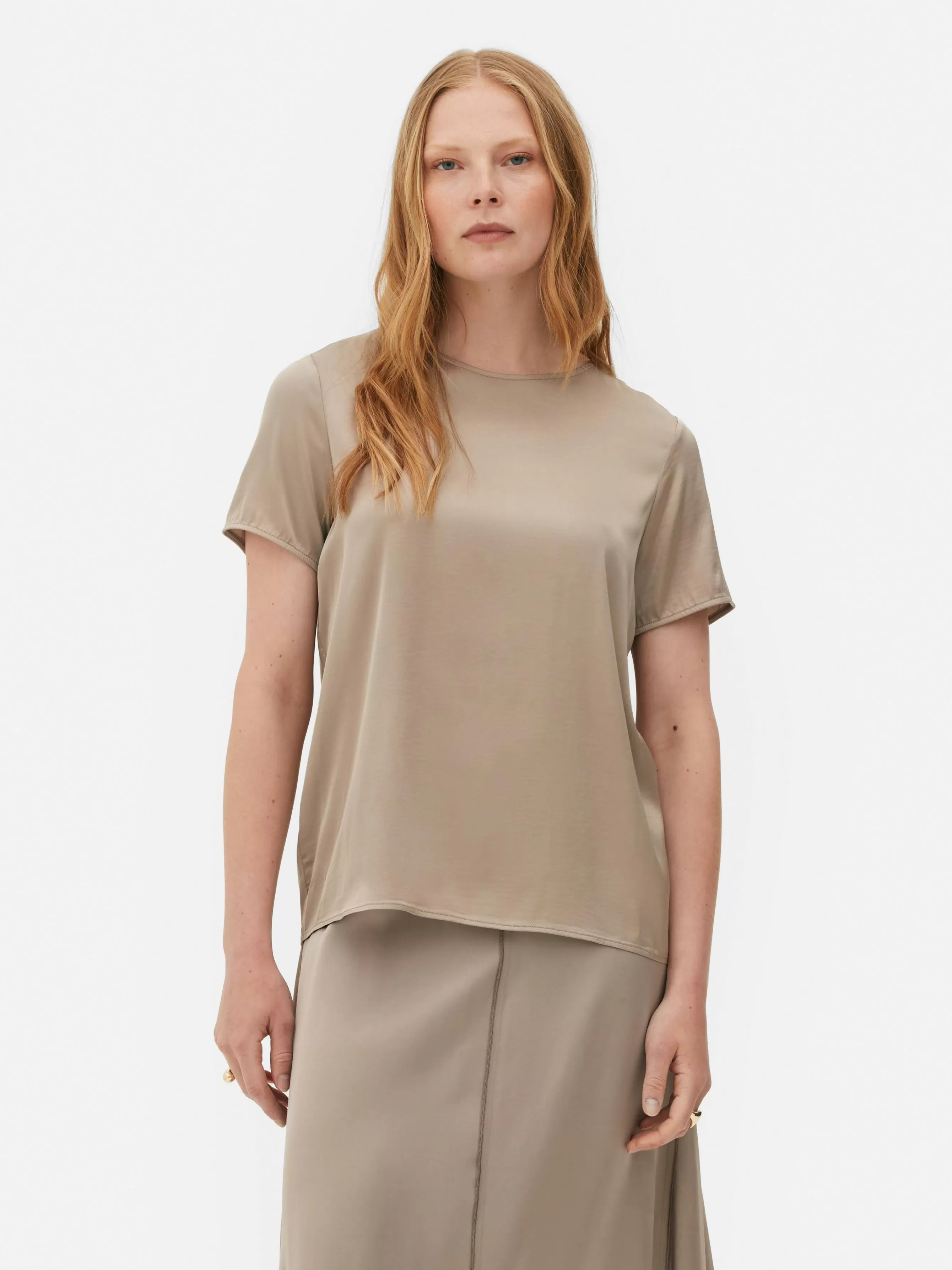 Sale Primark T-shirt En Satin à Manches Courtes The Edit Taupe