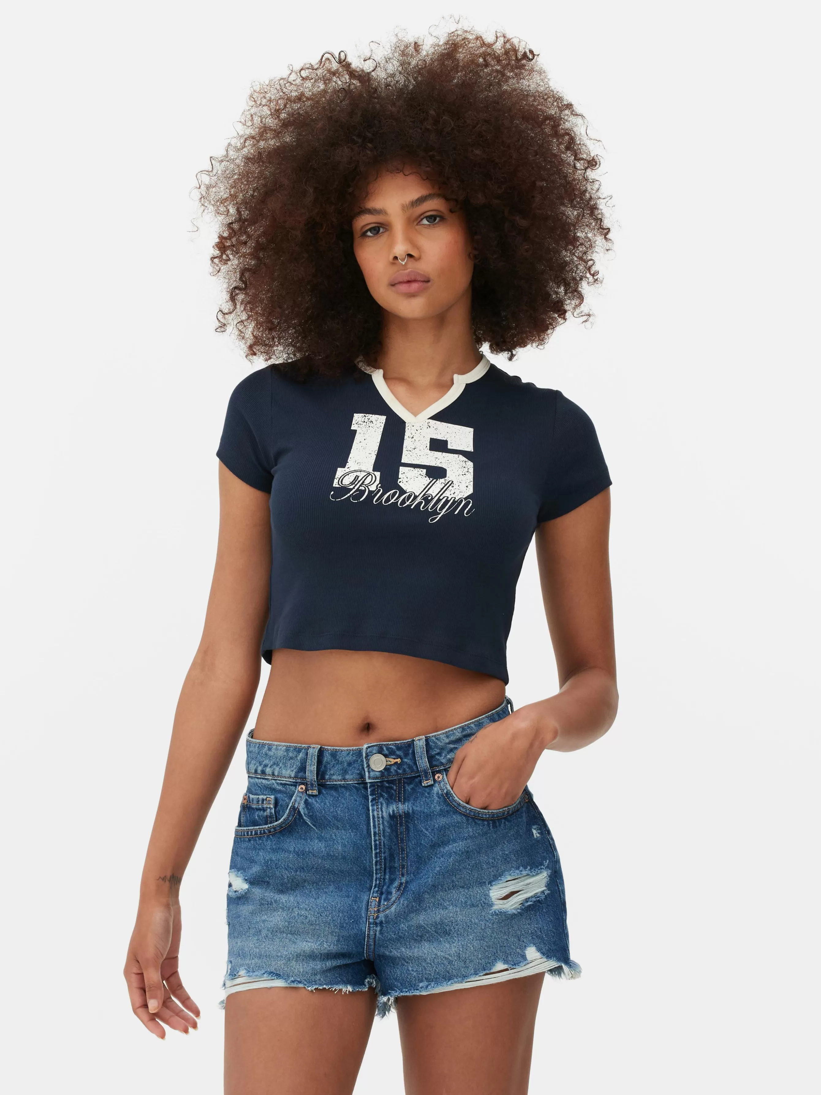 Online Primark T-shirt Graphique à Col Cranté Bleu marine