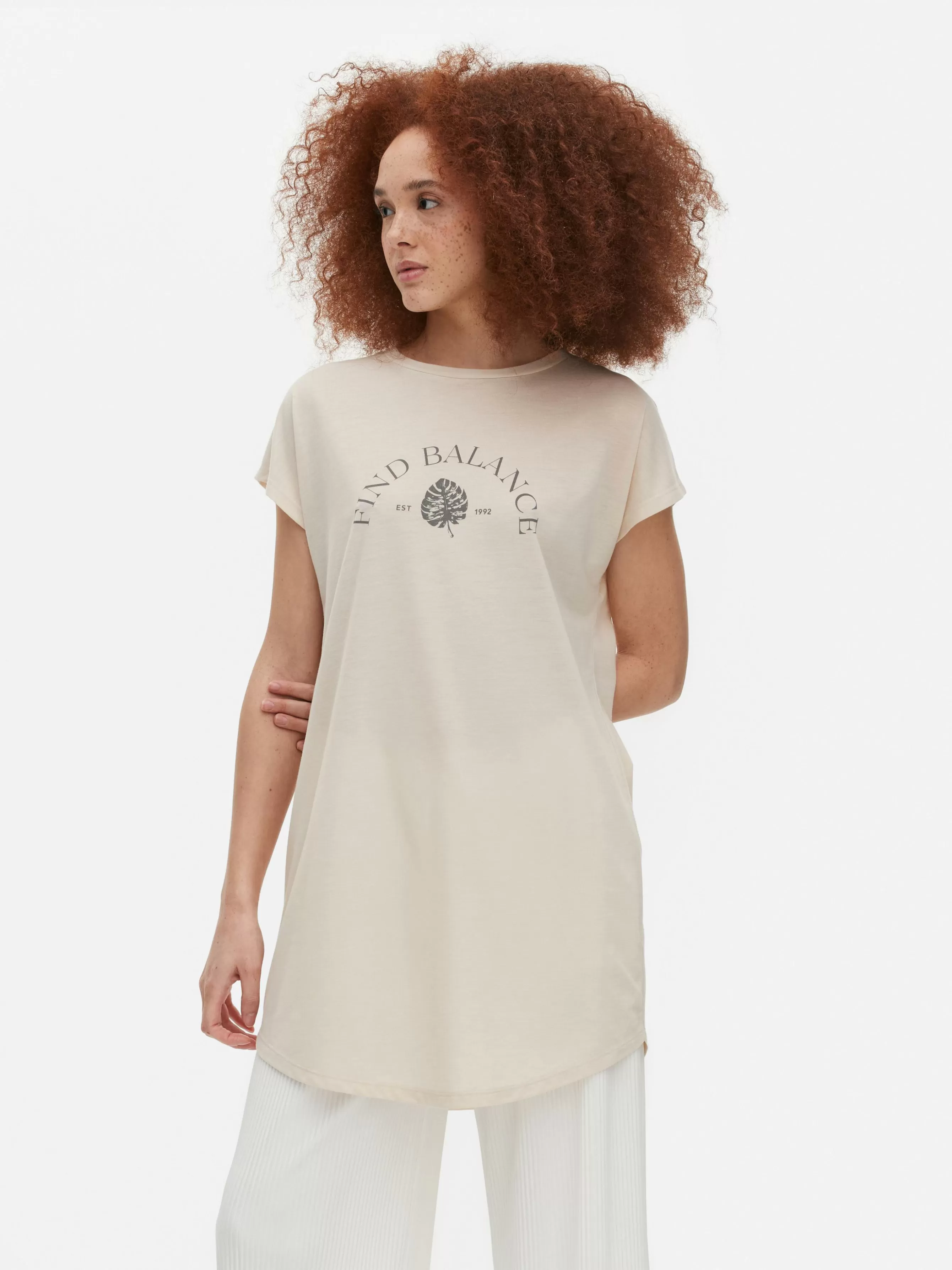 Clearance Primark T-shirt Long Imprimé à Manches Courtes Naturel